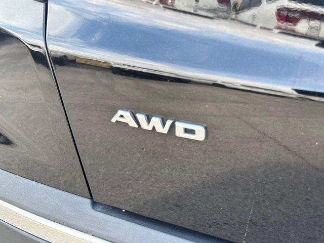 used 2023 Cadillac XT5 car, priced at $31,964