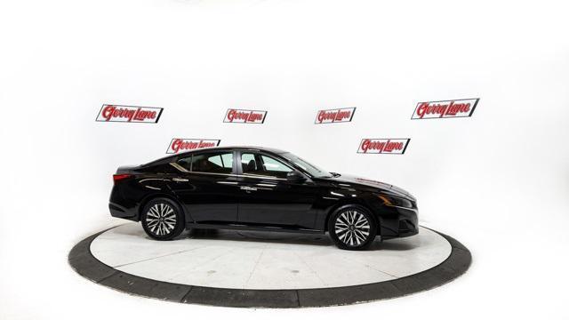 used 2024 Nissan Altima car