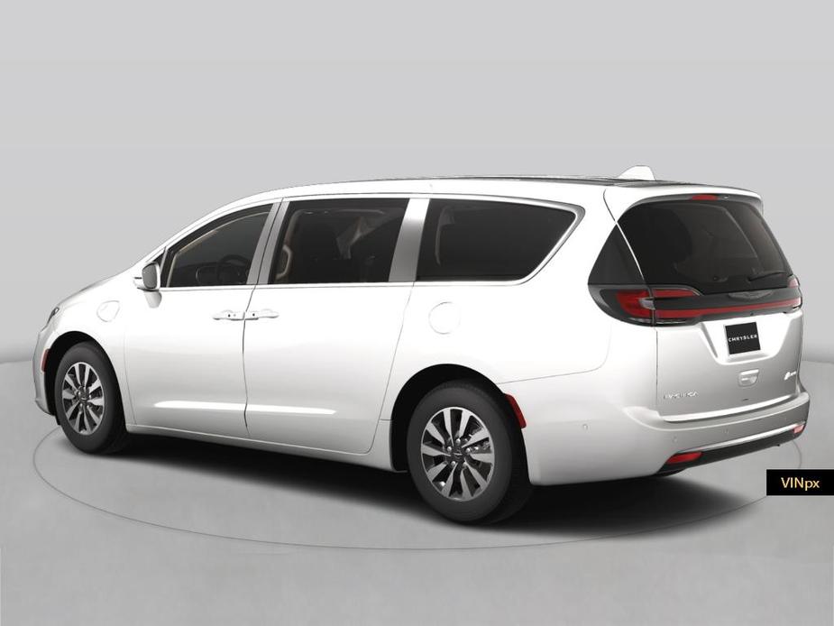 new 2023 Chrysler Pacifica Hybrid car, priced at $53,085