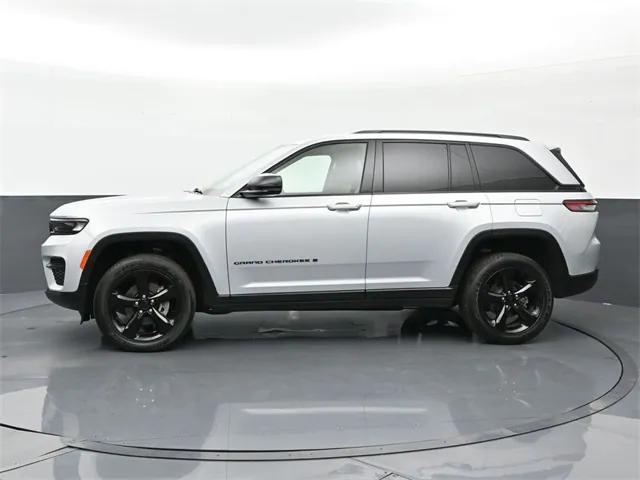 used 2023 Jeep Grand Cherokee car, priced at $34,995