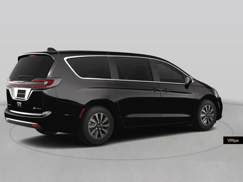 new 2023 Chrysler Pacifica Hybrid car, priced at $53,085