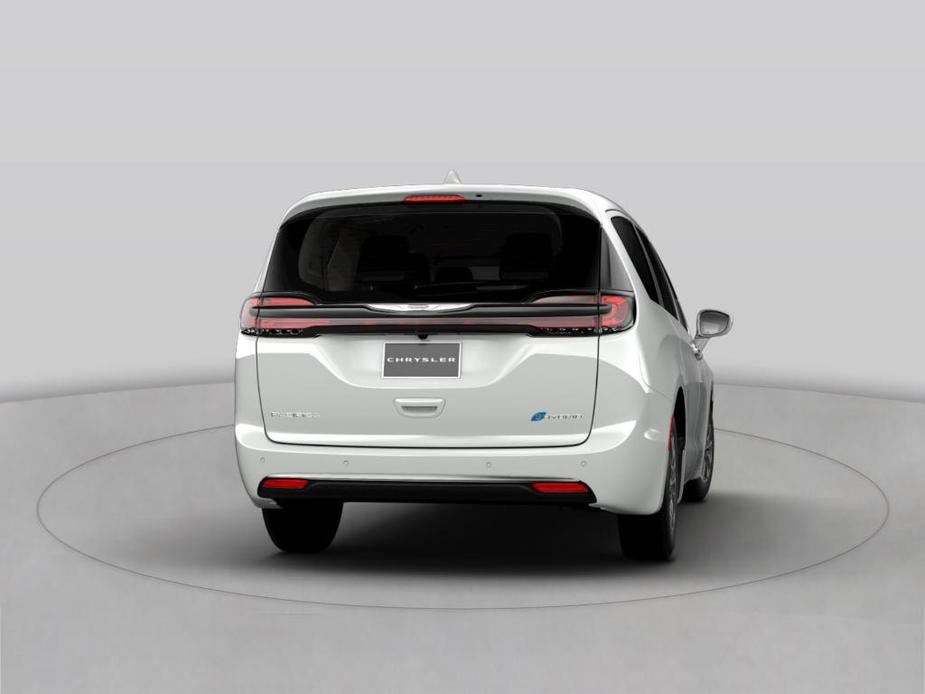 new 2022 Chrysler Pacifica Hybrid car, priced at $50,008