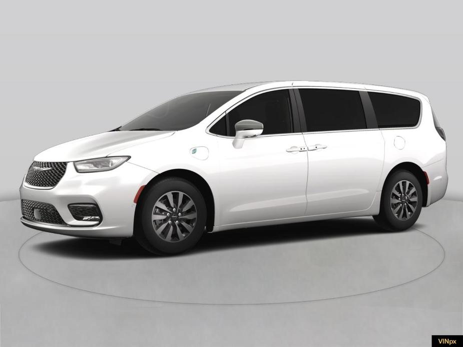 new 2023 Chrysler Pacifica Hybrid car, priced at $53,085