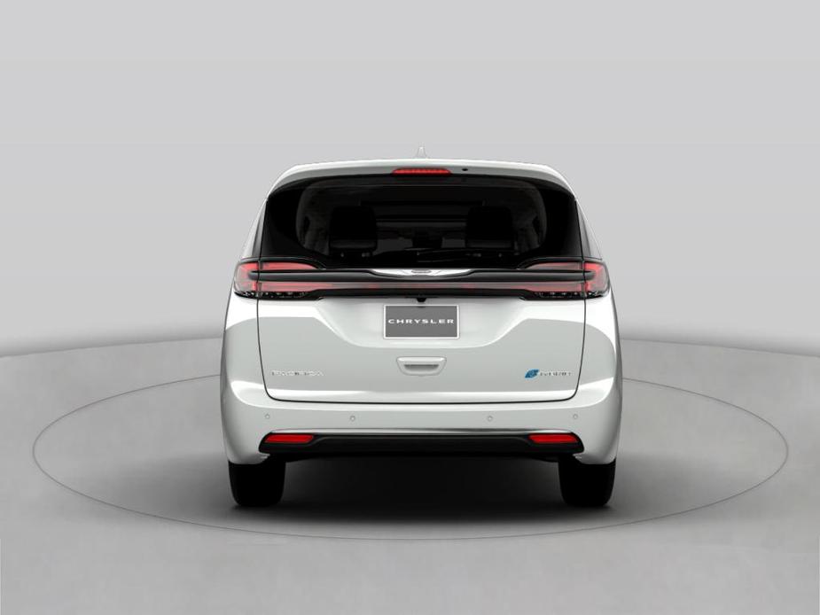 new 2022 Chrysler Pacifica Hybrid car, priced at $55,522