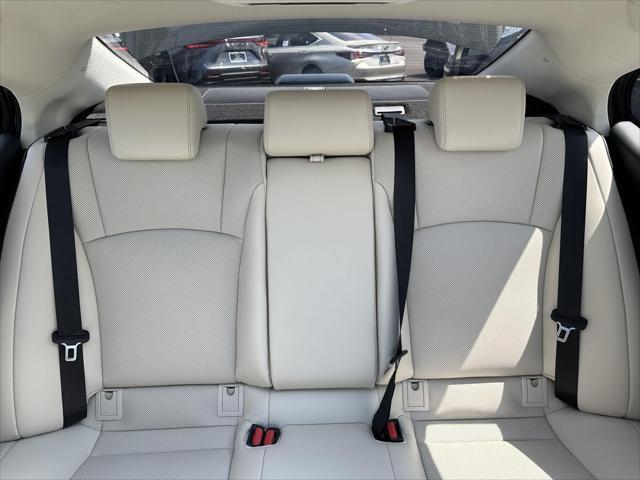 new 2025 Lexus ES 350 car, priced at $51,829