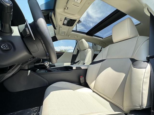 new 2025 Lexus ES 350 car, priced at $51,829
