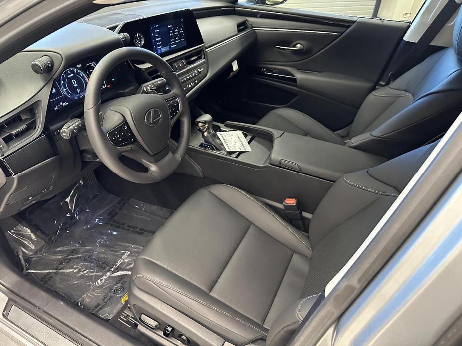 new 2024 Lexus ES 350 car, priced at $44,105