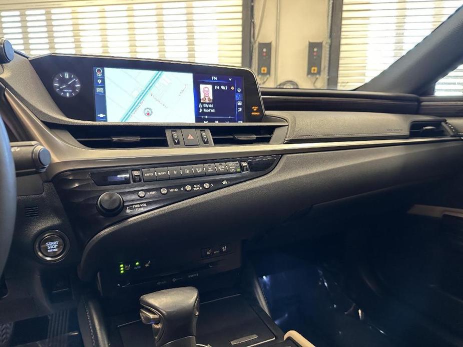 used 2019 Lexus ES 350 car, priced at $32,490