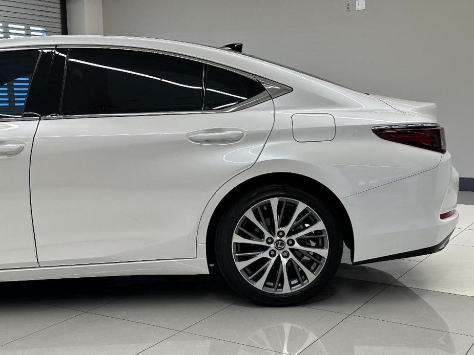 used 2019 Lexus ES 350 car, priced at $32,490