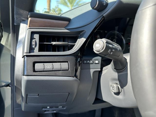 new 2025 Lexus ES 300h car, priced at $50,834