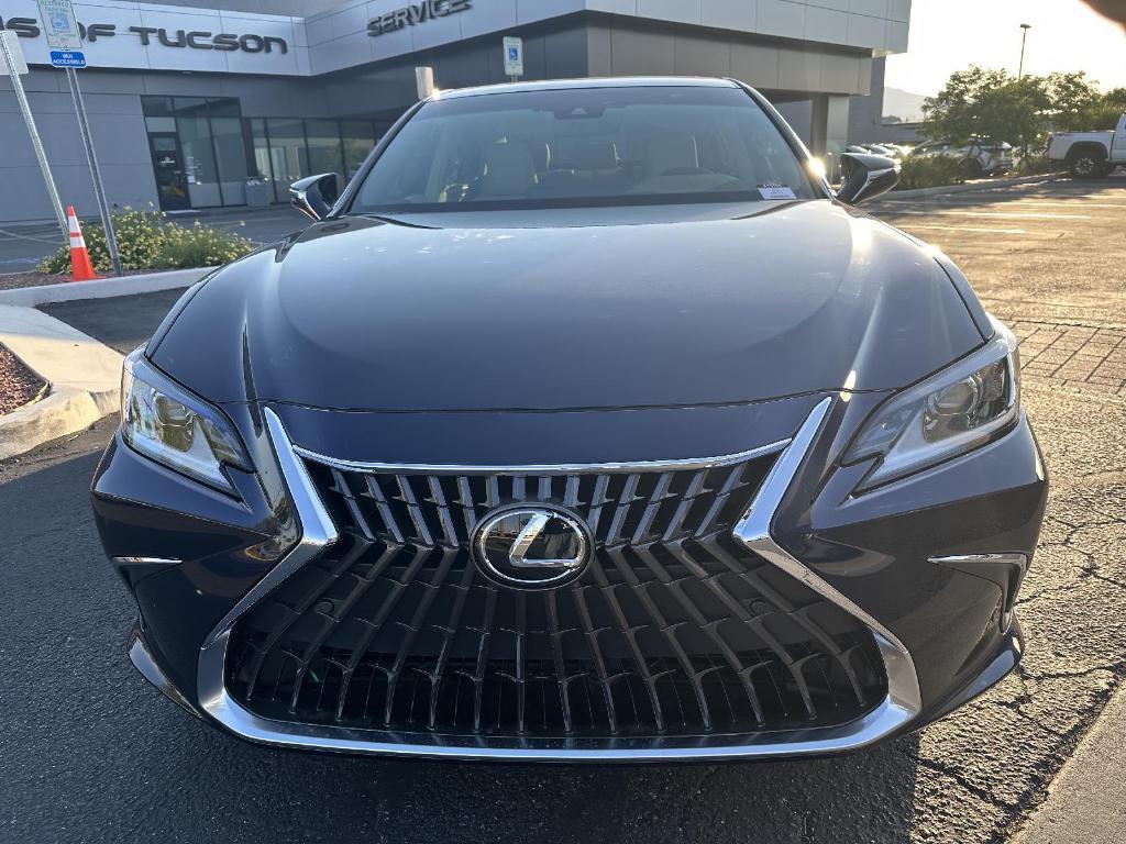 new 2024 Lexus ES 300h car, priced at $48,160