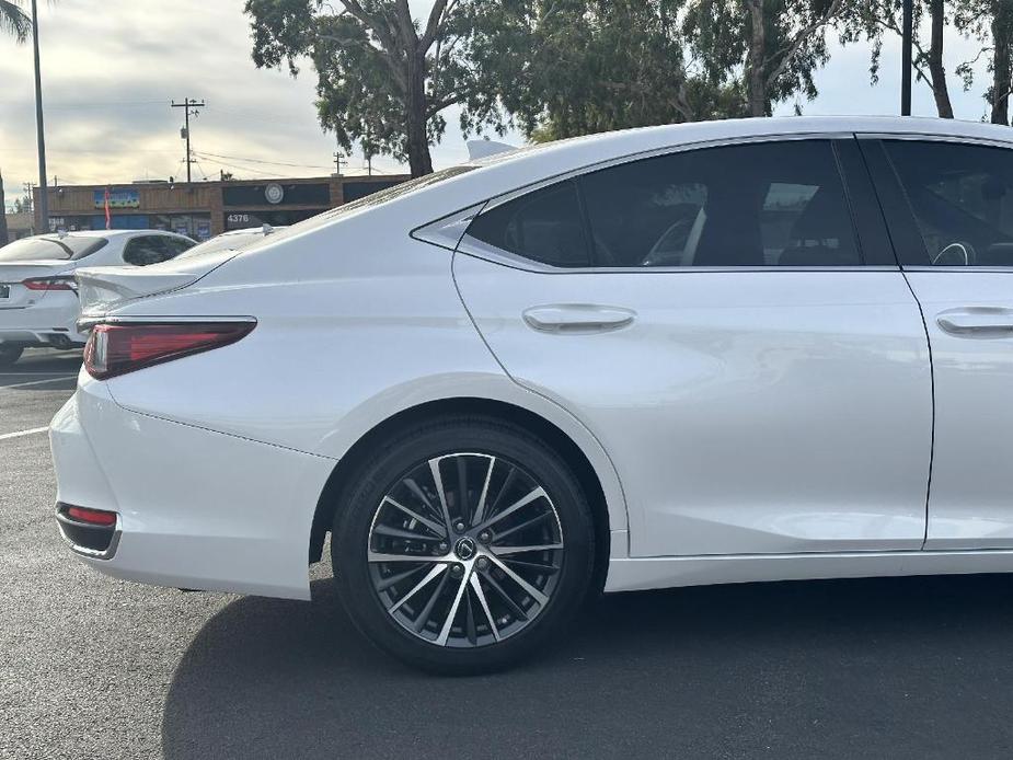 used 2024 Lexus ES 300h car, priced at $47,990