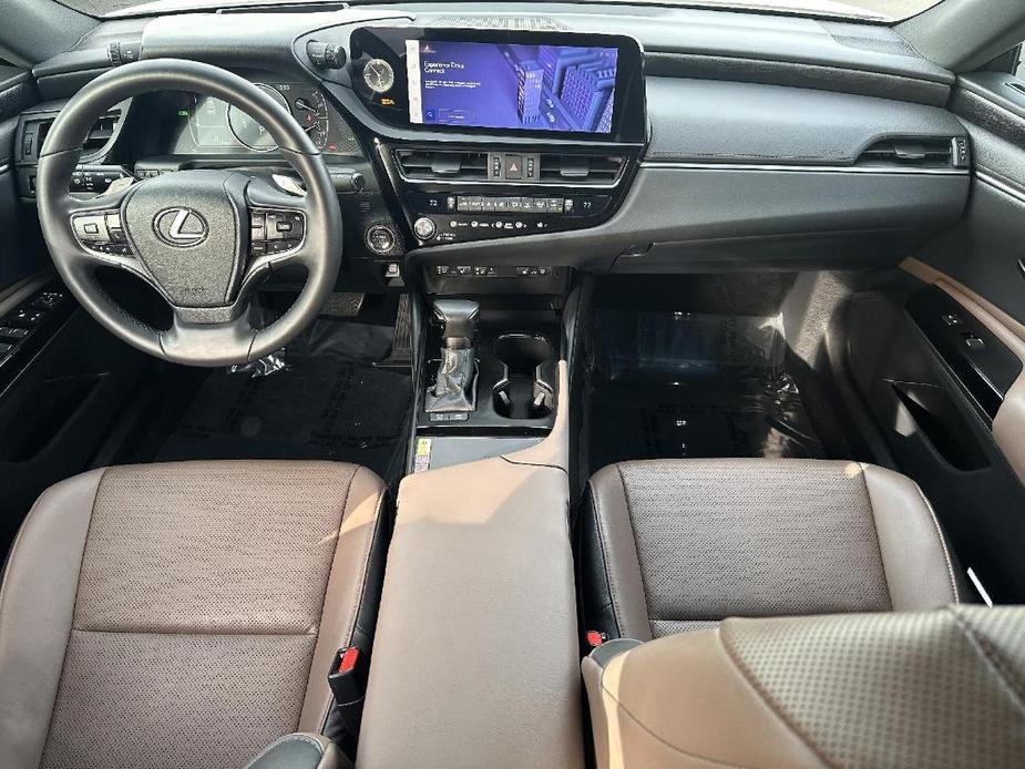 used 2024 Lexus ES 300h car, priced at $47,990