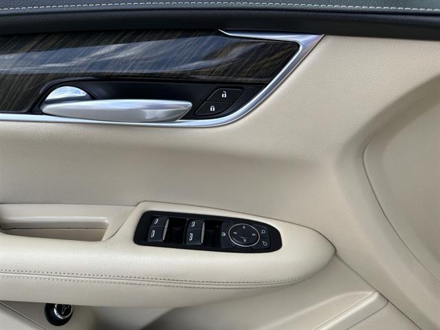 used 2017 Cadillac XT5 car, priced at $16,690