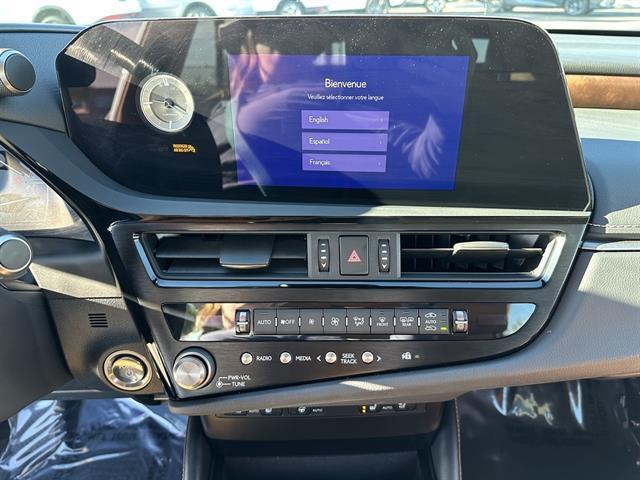 used 2025 Lexus ES 300h car, priced at $46,990
