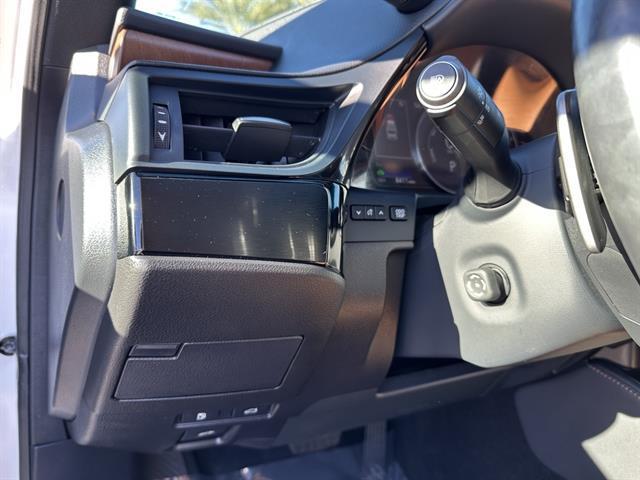used 2025 Lexus ES 300h car, priced at $46,990
