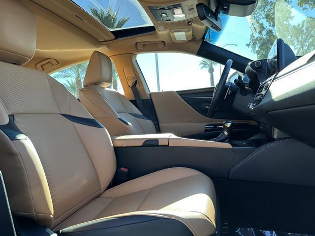 used 2025 Lexus ES 300h car, priced at $46,990