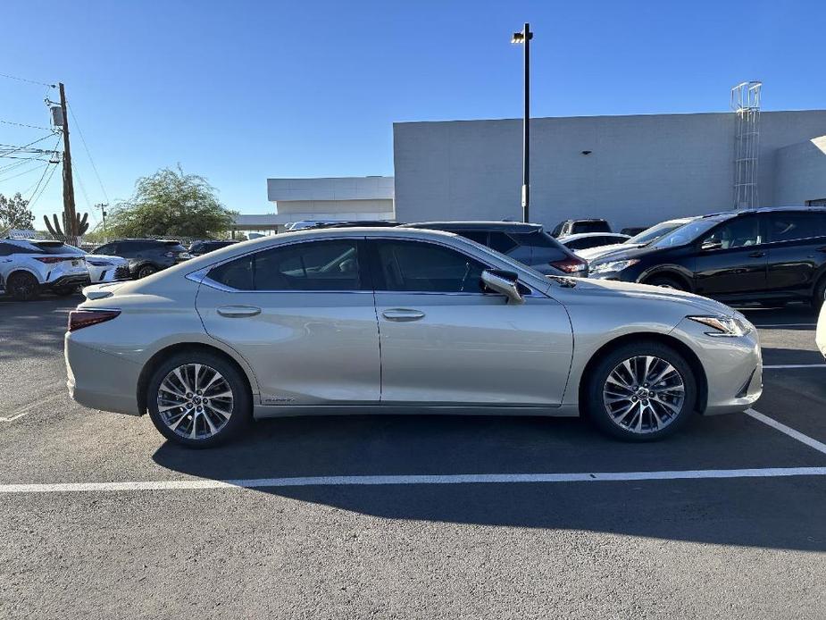 used 2021 Lexus ES 300h car, priced at $36,990