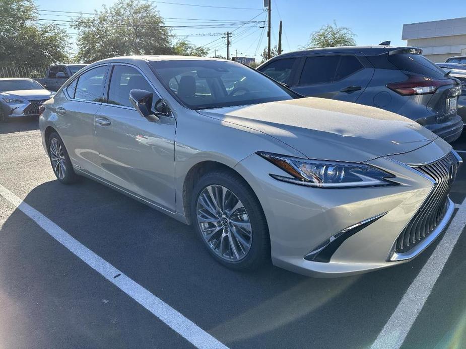 used 2021 Lexus ES 300h car, priced at $36,990