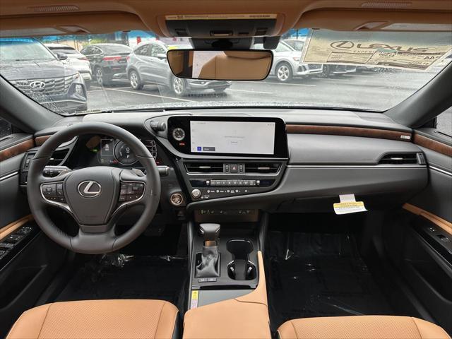 new 2025 Lexus ES 300h car, priced at $53,229