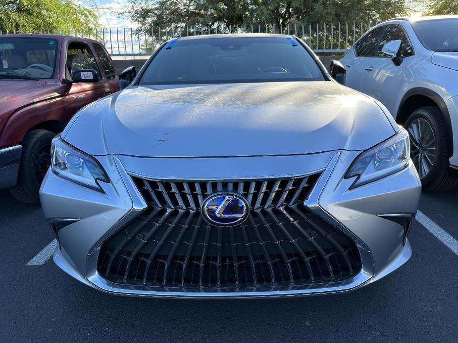 used 2022 Lexus ES 300h car, priced at $40,990