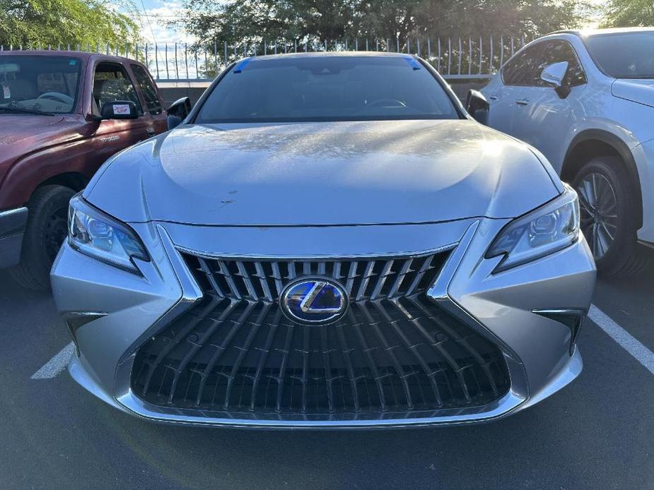 used 2022 Lexus ES 300h car, priced at $40,990