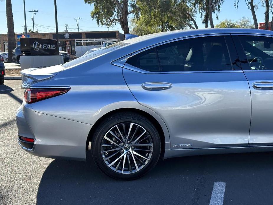 used 2022 Lexus ES 300h car, priced at $40,990