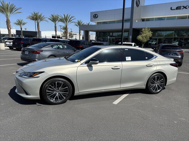 new 2025 Lexus ES 300h car, priced at $52,729