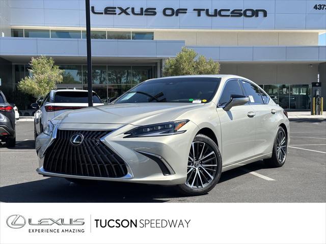 new 2025 Lexus ES 300h car, priced at $52,729