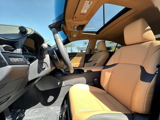 new 2025 Lexus ES 300h car, priced at $52,729