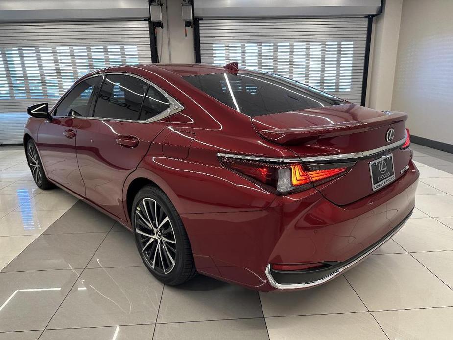 new 2024 Lexus ES 300h car, priced at $51,785