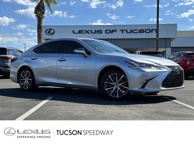 used 2025 Lexus ES 300h car, priced at $42,890