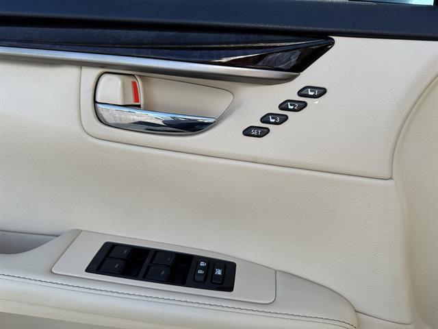 used 2013 Lexus ES 350 car, priced at $18,990