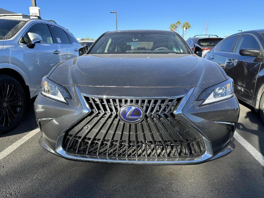 used 2022 Lexus ES 300h car, priced at $40,590