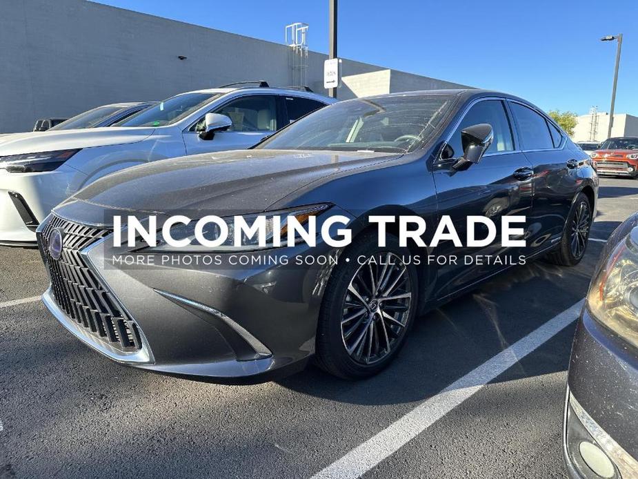 used 2022 Lexus ES 300h car, priced at $40,590