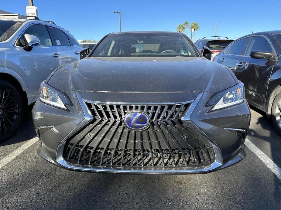 used 2022 Lexus ES 300h car, priced at $40,590