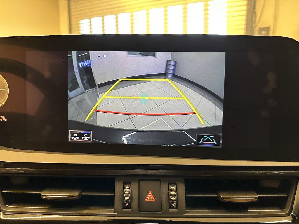 used 2022 Lexus ES 350 car, priced at $37,990