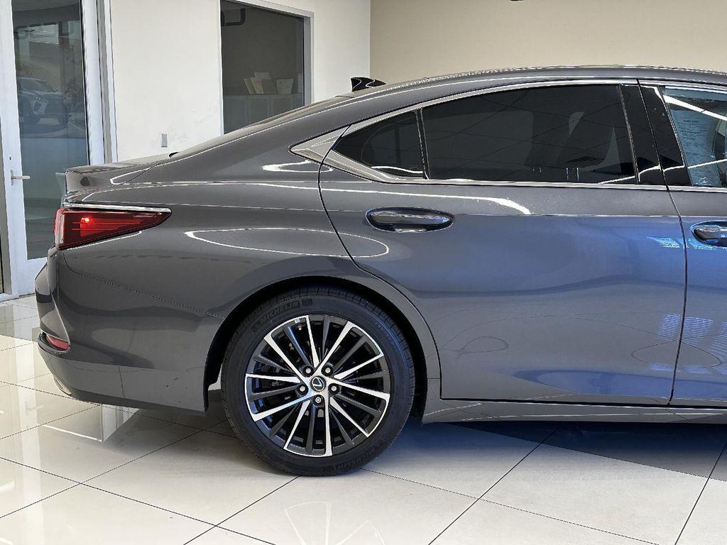 used 2022 Lexus ES 350 car, priced at $37,990