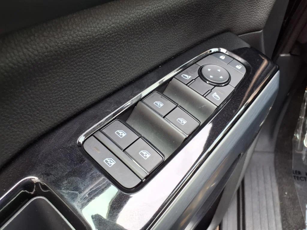 used 2022 Nissan Pathfinder car, priced at $27,995