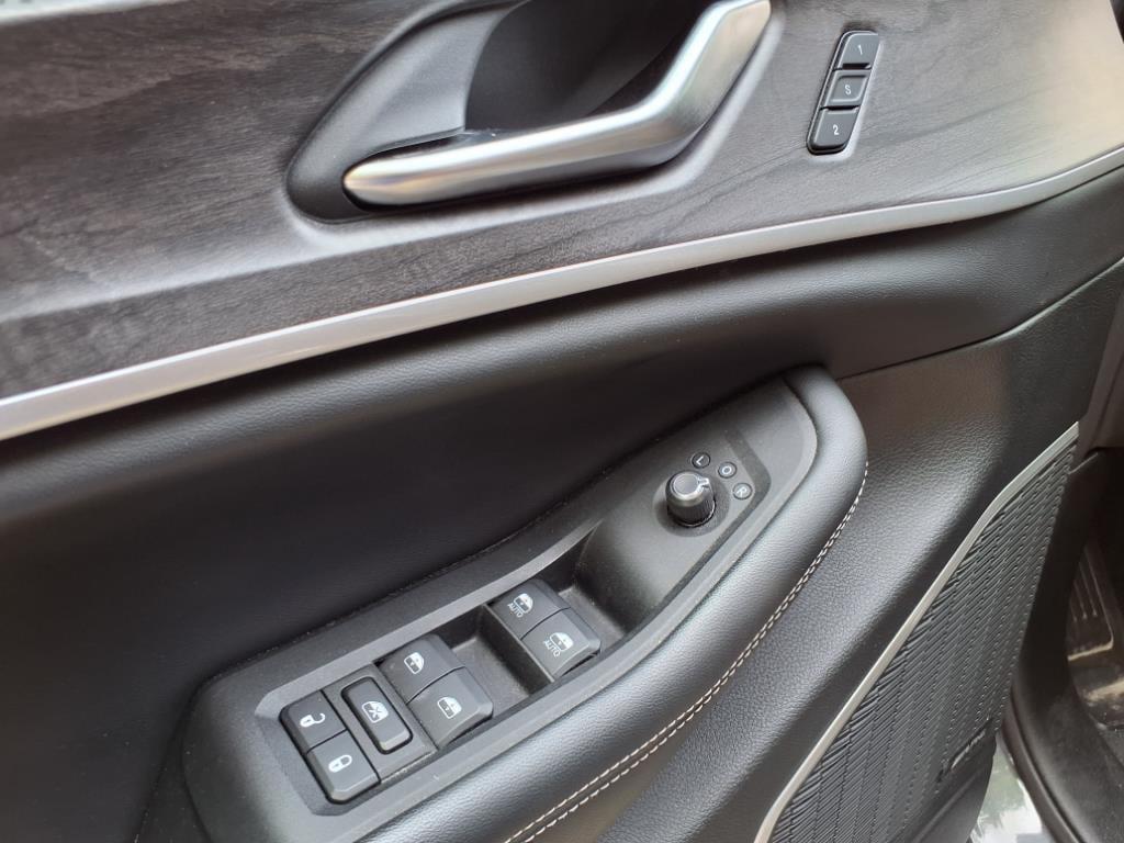 used 2022 Jeep Grand Cherokee L car, priced at $29,995