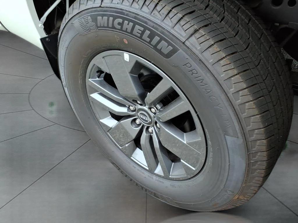 used 2025 Nissan Frontier car, priced at $29,995