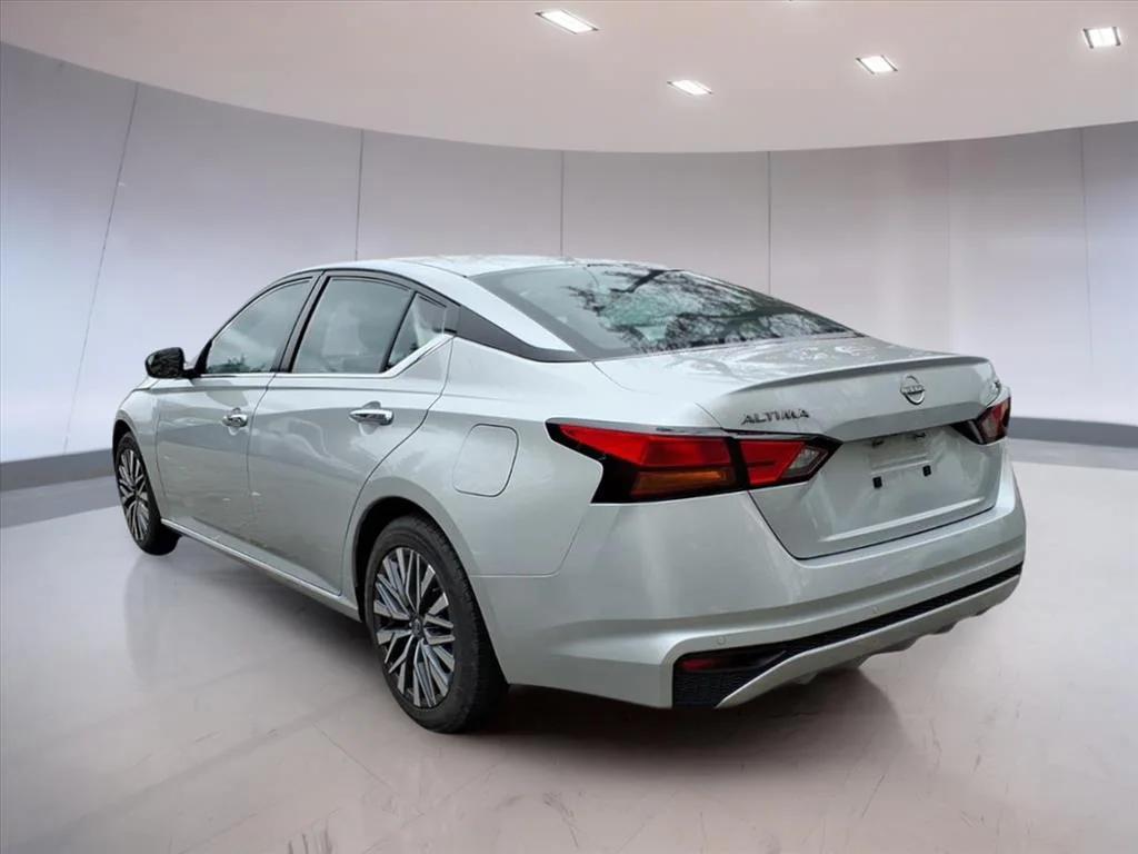 used 2023 Nissan Altima car, priced at $17,995