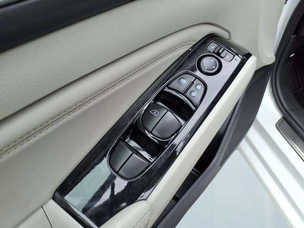 used 2023 Nissan Altima car, priced at $21,995
