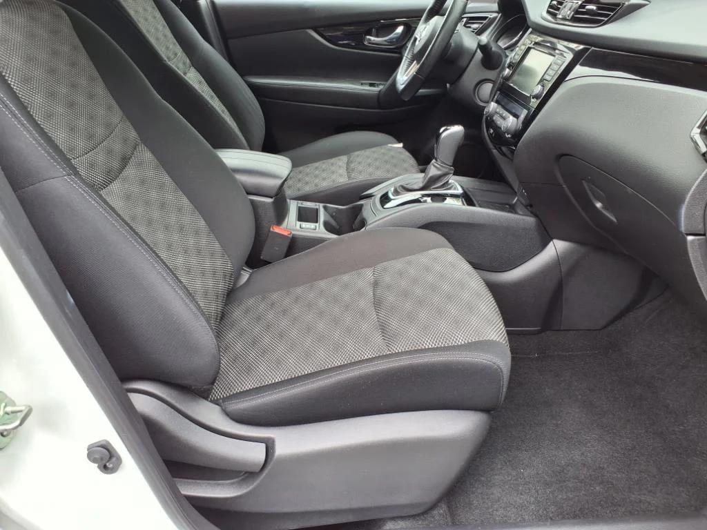 used 2022 Nissan Rogue Sport car, priced at $19,995