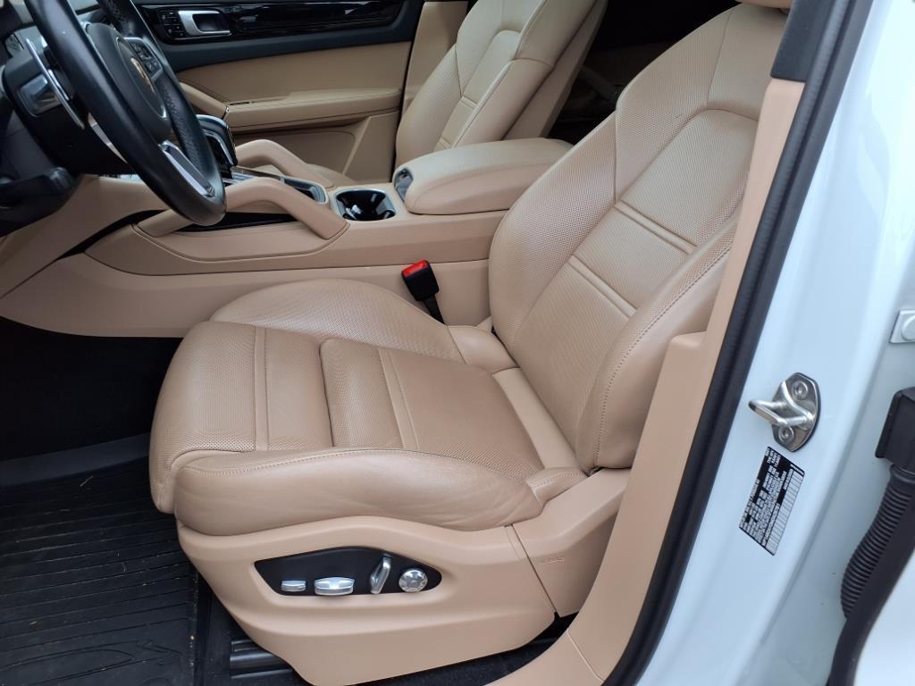used 2021 Porsche Cayenne car, priced at $61,995