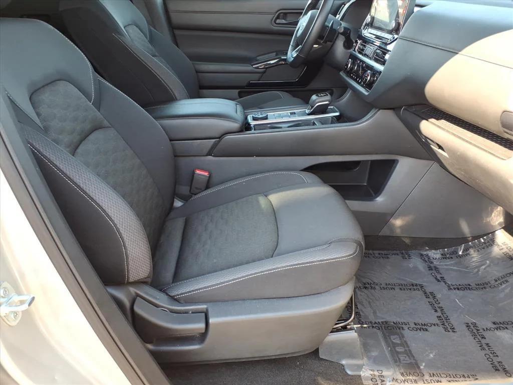 used 2024 Nissan Pathfinder car, priced at $24,795