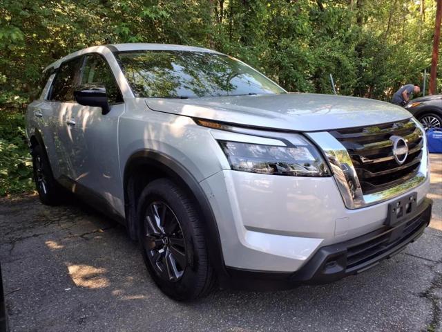 used 2023 Nissan Pathfinder car, priced at $23,995