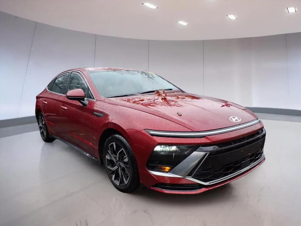 used 2025 Hyundai Sonata car, priced at $19,995