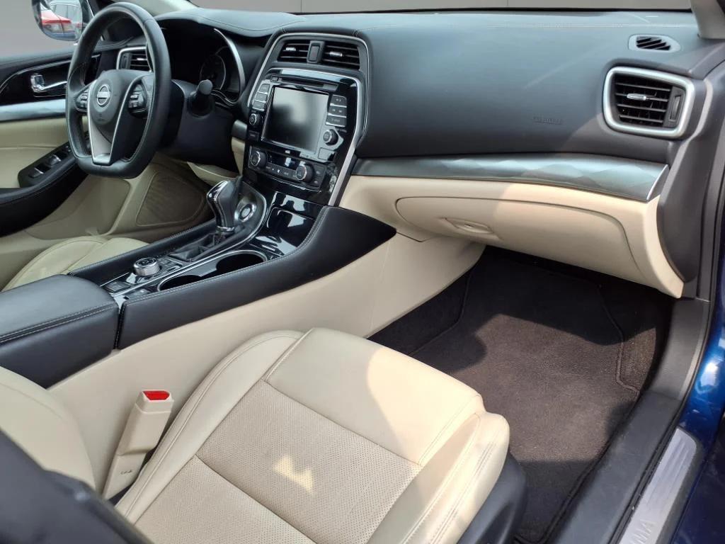 used 2023 Nissan Maxima car, priced at $20,895