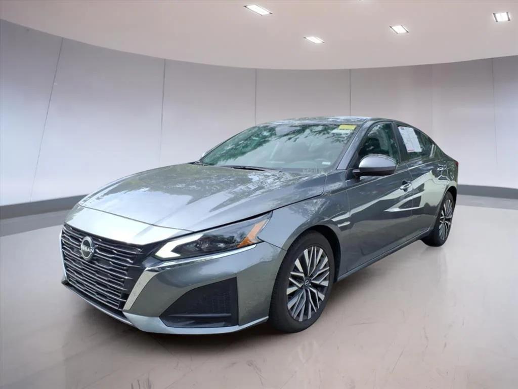 used 2023 Nissan Altima car, priced at $15,495